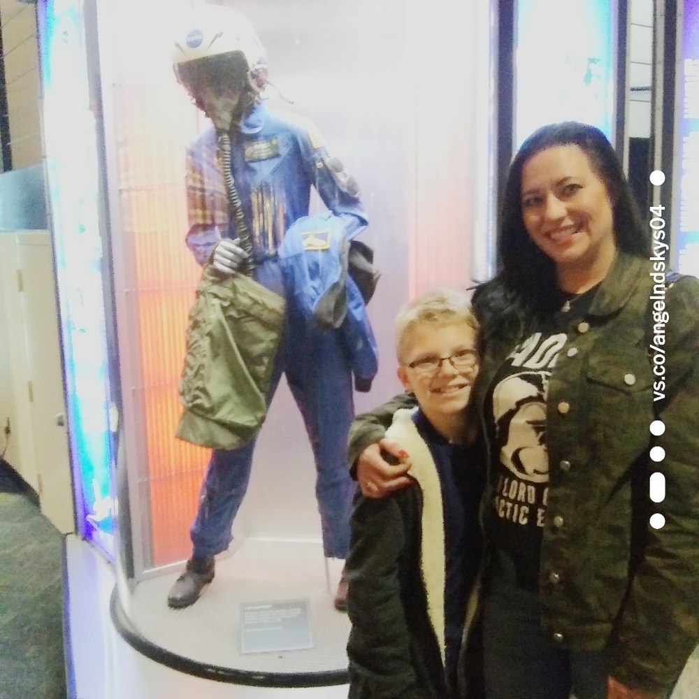 😷 Follow Game 🎮 - Picture 2 of 5